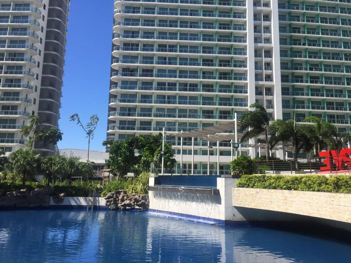 Azure Urban Beach Resort Manila By Radlett מראה חיצוני תמונה
