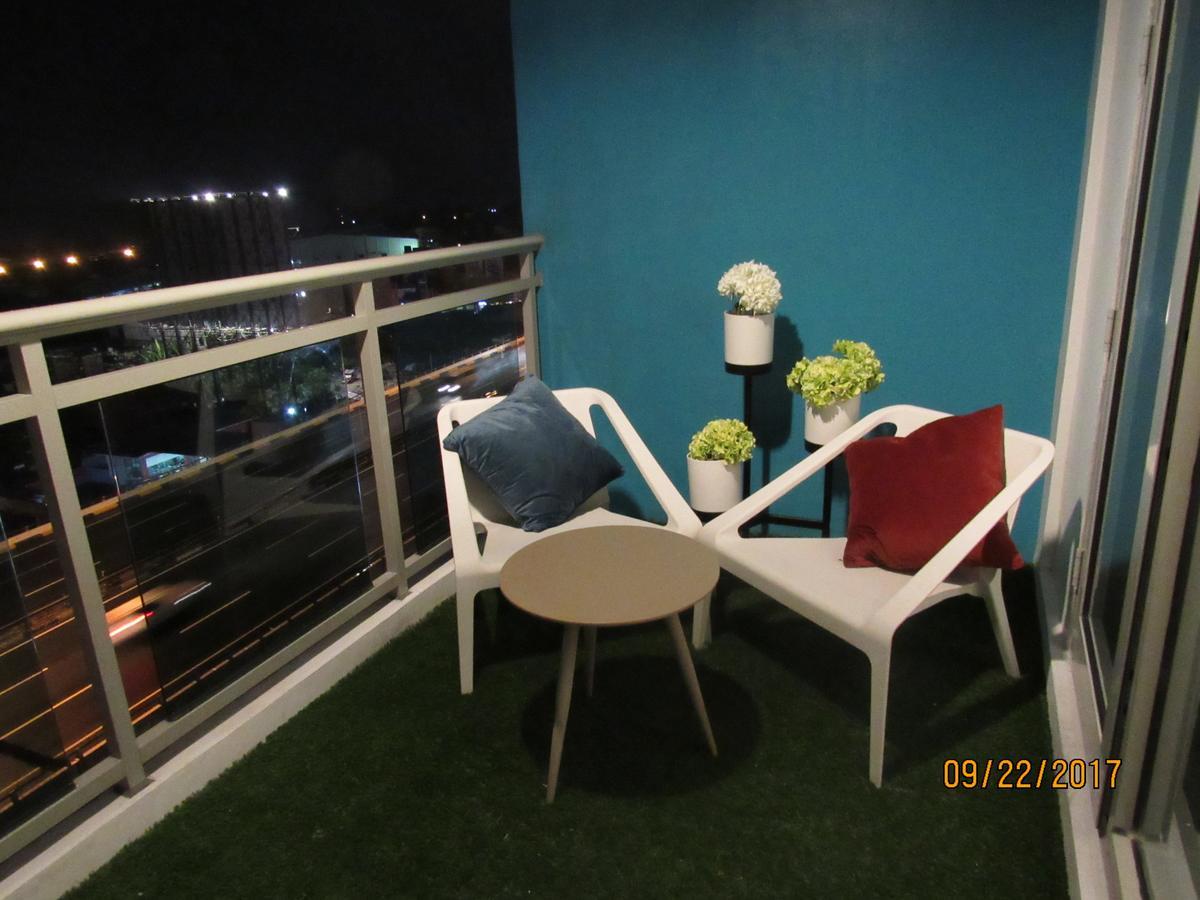 Azure Urban Beach Resort Manila By Radlett מראה חיצוני תמונה