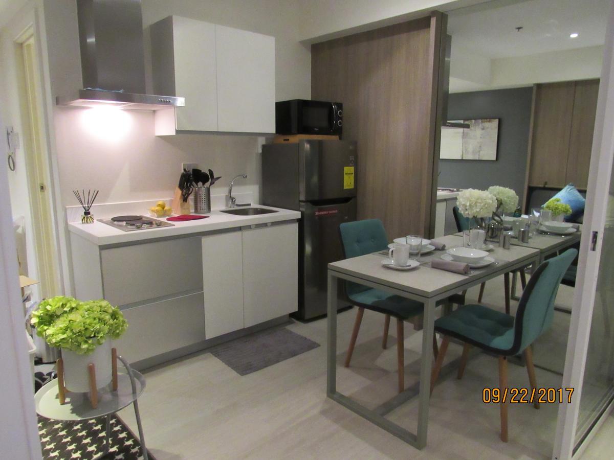 Azure Urban Beach Resort Manila By Radlett מראה חיצוני תמונה