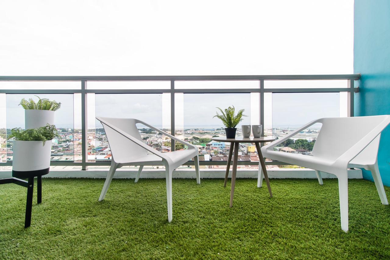 Azure Urban Beach Resort Manila By Radlett מראה חיצוני תמונה